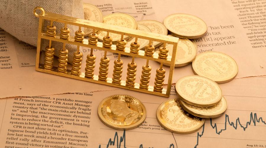 壽險(xiǎn)選定期還是選終身?